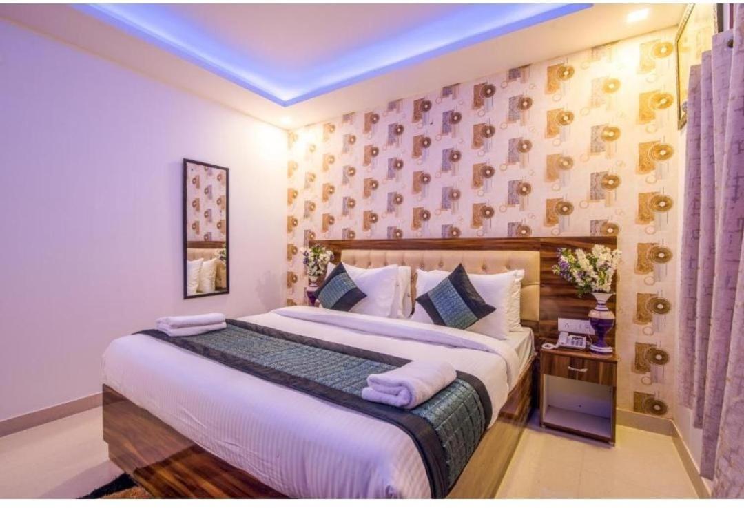 Suites Admiral Delhi Airport Nové Dillí Exteriér fotografie