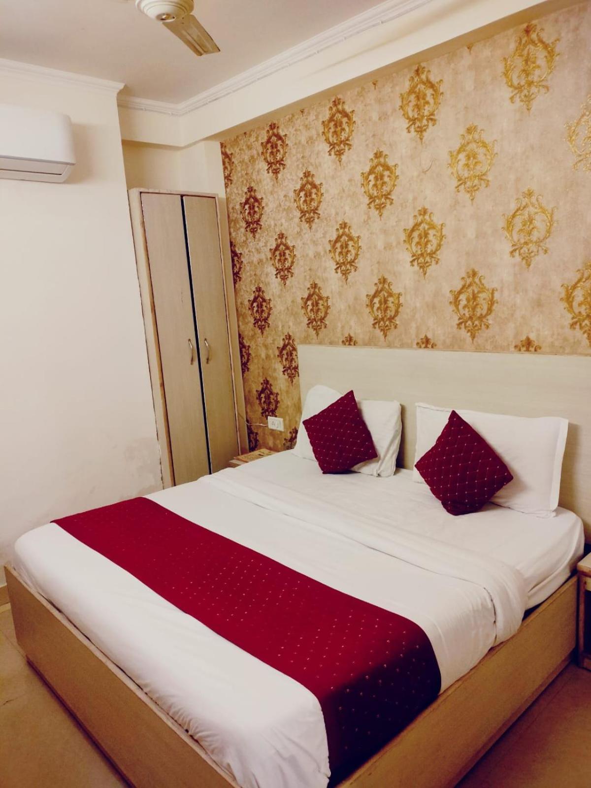 Suites Admiral Delhi Airport Nové Dillí Exteriér fotografie