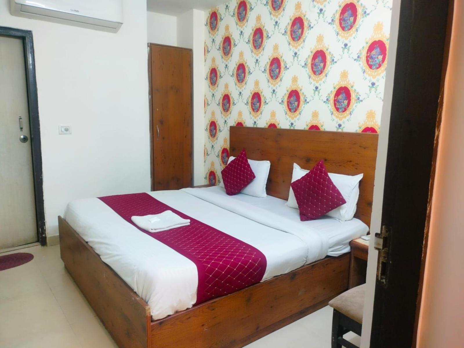 Suites Admiral Delhi Airport Nové Dillí Exteriér fotografie