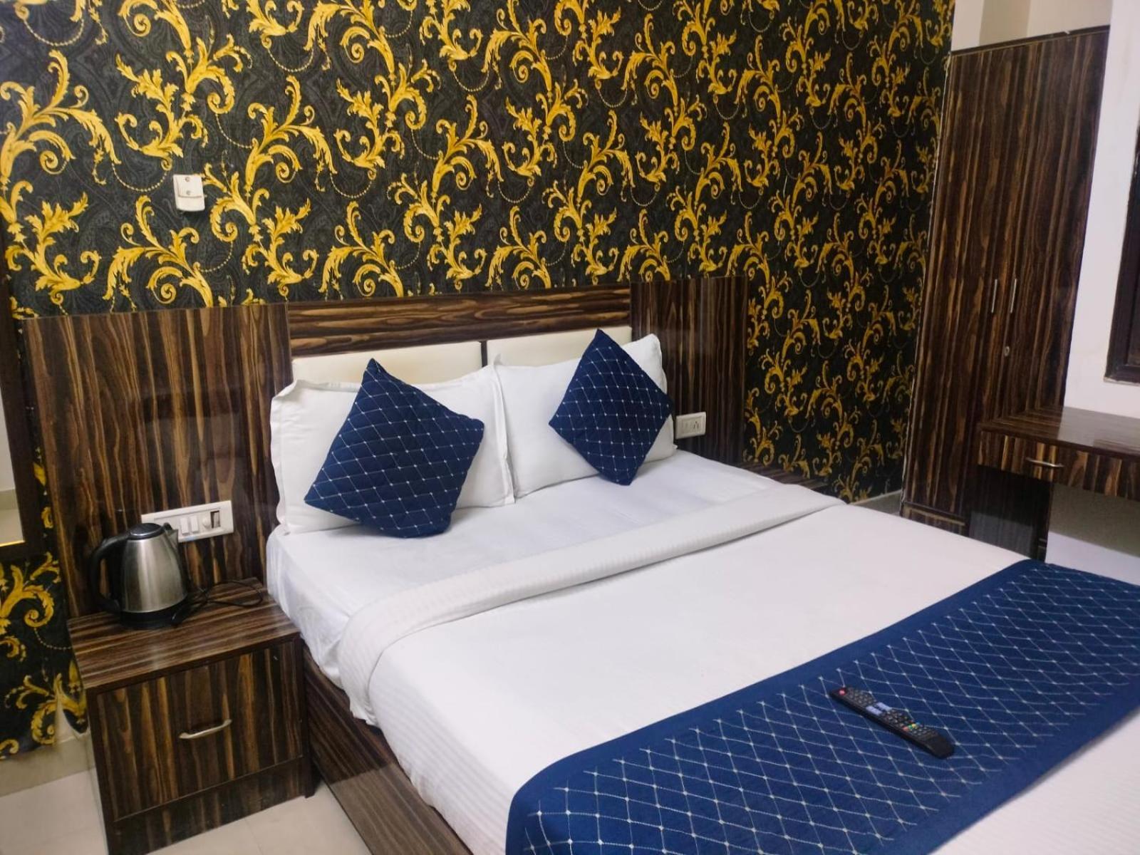 Suites Admiral Delhi Airport Nové Dillí Exteriér fotografie